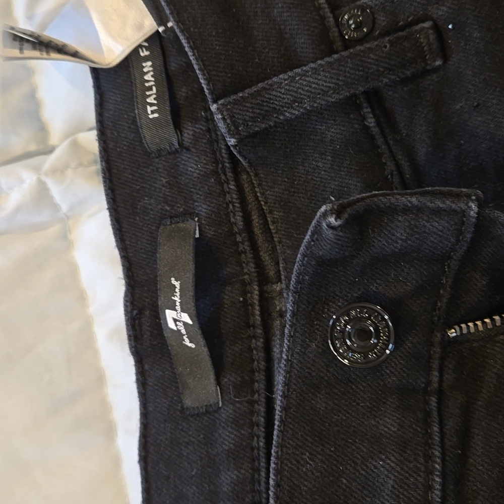 7 for all Mankind